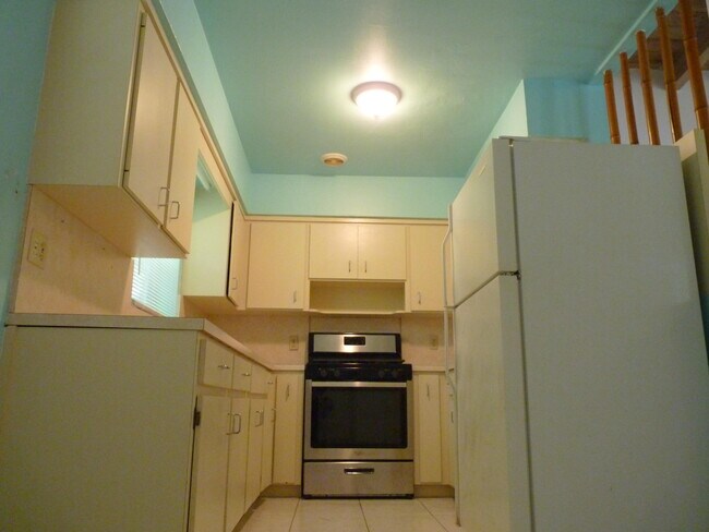 Foto del edificio - 1300 N Riverside Dr