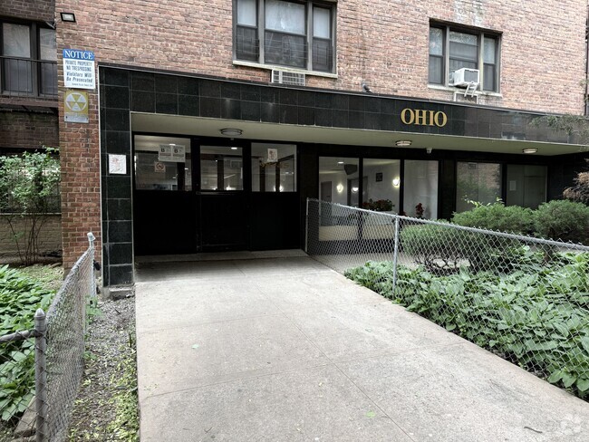 Building Photo - 9845 57th Ave