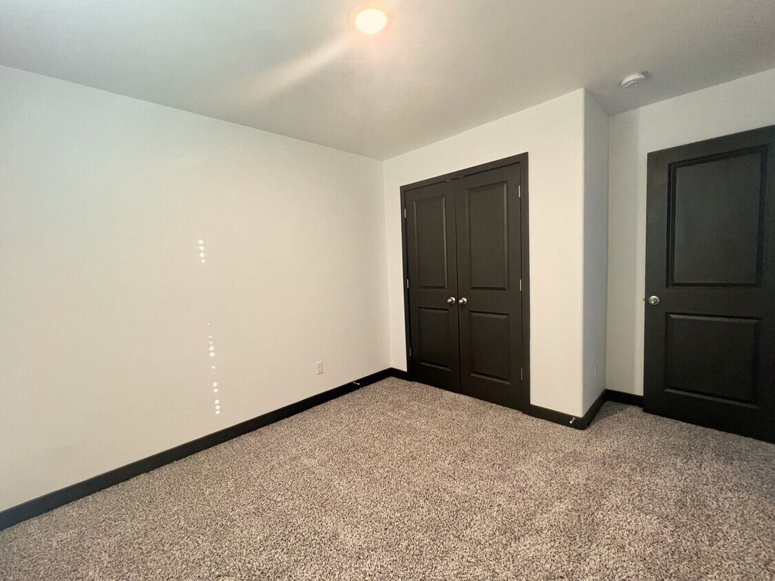 Primary Photo - Mission Valley 3 Bedroom 2.5 Bath Townhome...