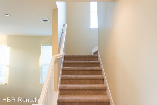 Foto del edificio - 4 br, 3.5 bath House - 884 Jesse Martinez
