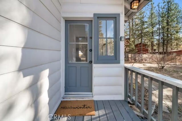 Building Photo - 697 Chipmunk Ln