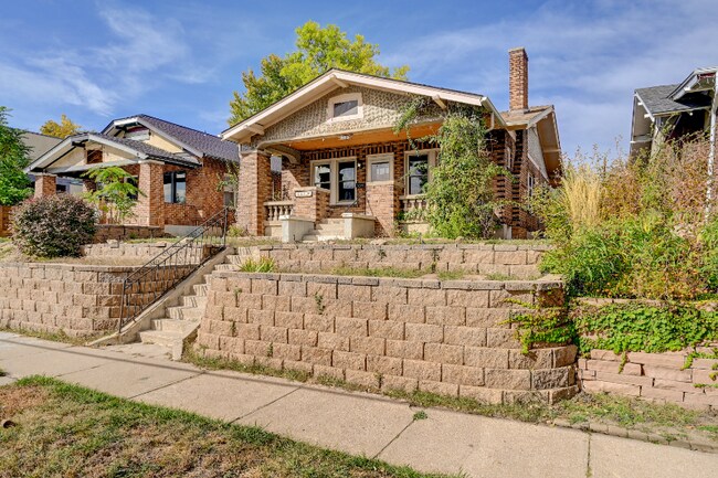 Building Photo - 3433 W 22nd Ave