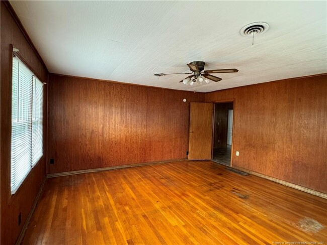 Building Photo - 6958 Red Springs Rd