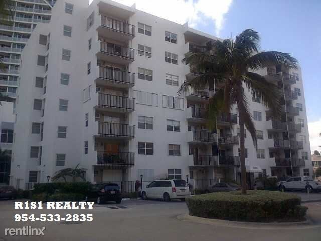 Building Photo - 1 br, 1 bath Condo - 3000 Riomar St xxx