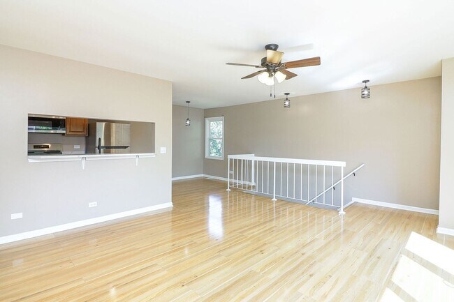 Building Photo - 7724 W Douglas Ct