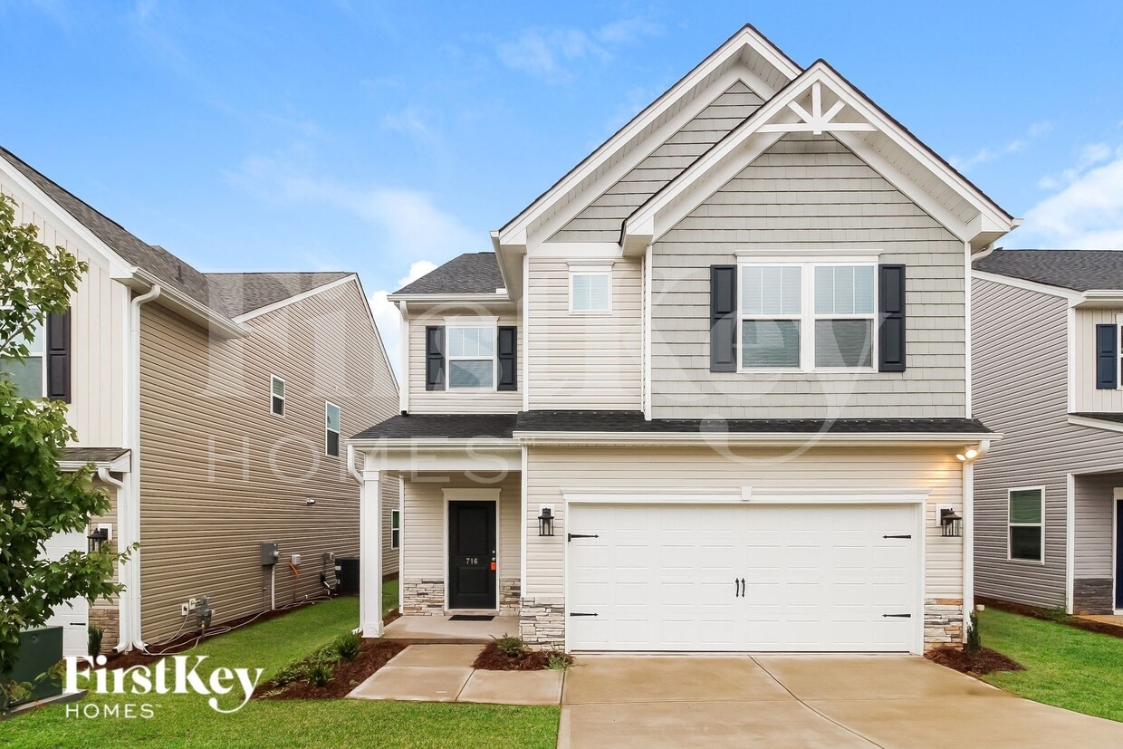 Foto principal - 716 Ridgemoor Trl