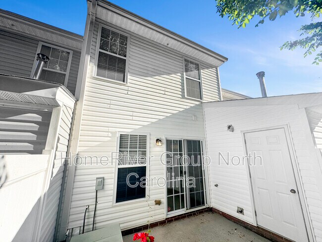 Foto del edificio - 3849 Hickswood Creek Dr