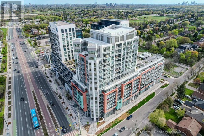 Photo du bâtiment - 8888 Yonge St