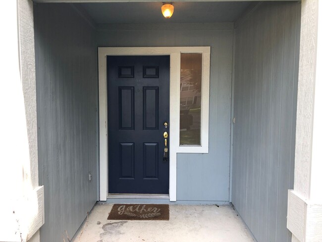 Building Photo - 2 br, 2 bath House - 2508 NW 36th Ln.
