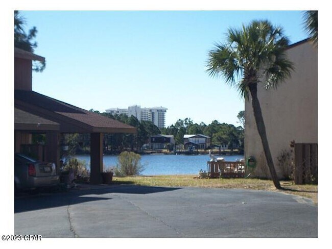 Foto del edificio - 6901 N Lagoon Dr