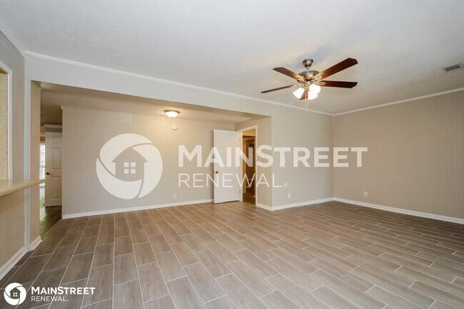 Foto del edificio - 10505 Akers Drive N, 10505 Akers Drive N, ...