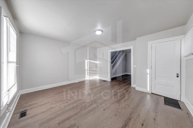 Foto del edificio - 622 N Mulberry St