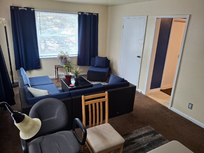 Foto del edificio - 8317 W Dana St