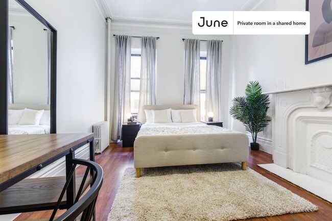 Building Photo - Room in Shared 4 bed/2 bath home in Hell's Kitchen