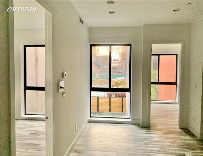 Foto del edificio - 418 E 153rd St
