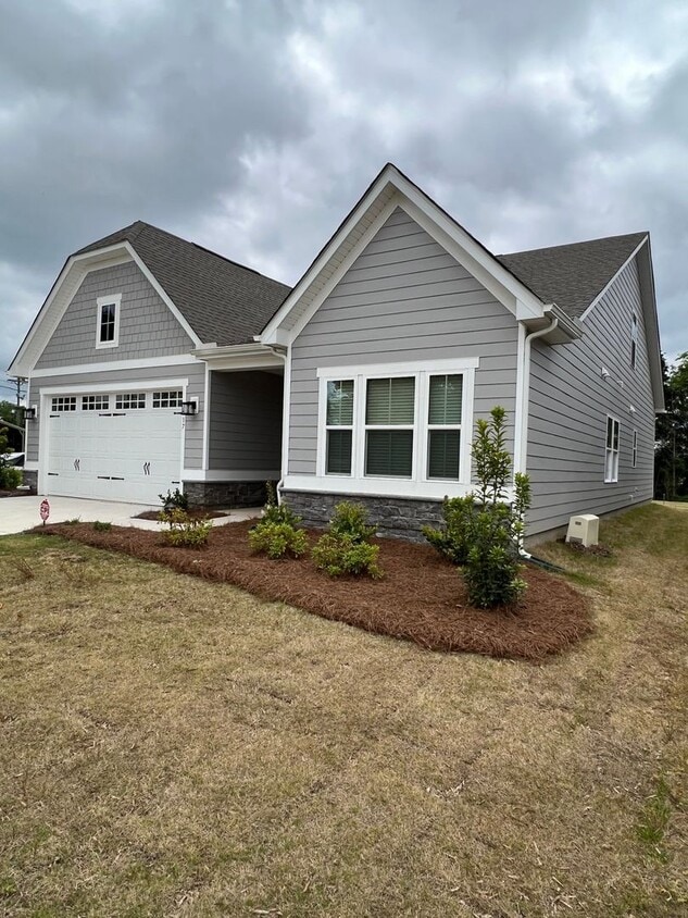 Primary Photo - 3817 Davis Creek Pl