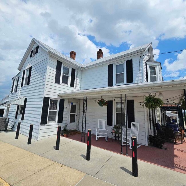 Building Photo - 139 N Seton Ave