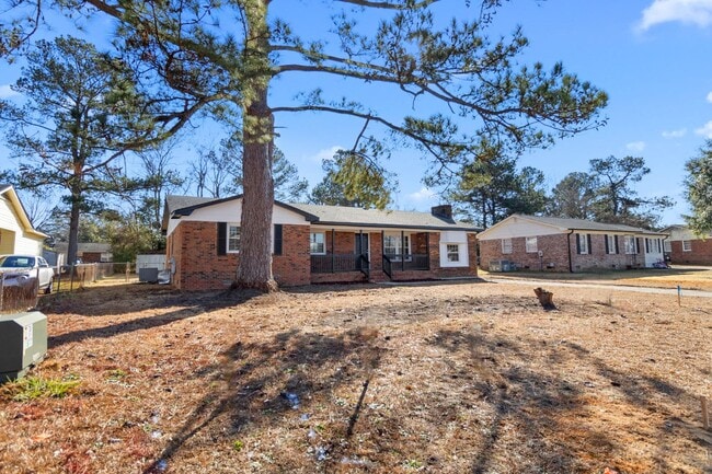 Building Photo - 881 Sunbury Dr