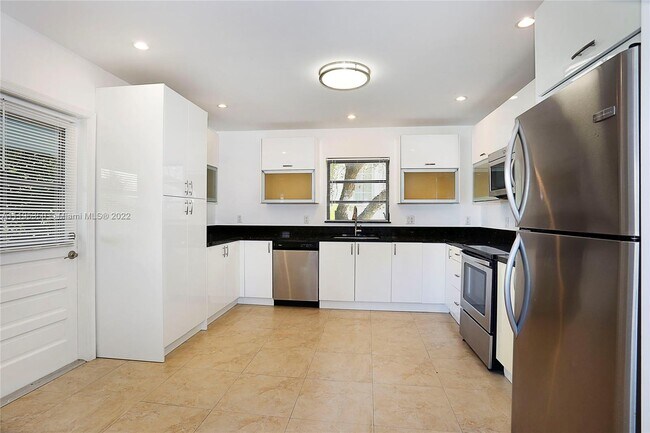 Foto del edificio - 1171 Campo Sano Ave