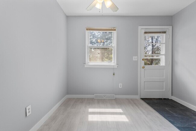 Foto del edificio - 75 Saltonstall Pkwy