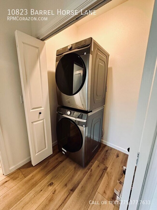 Building Photo - 10823 Barrel Horse Ln