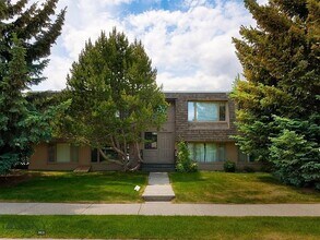Building Photo - 405 N 16th Ave