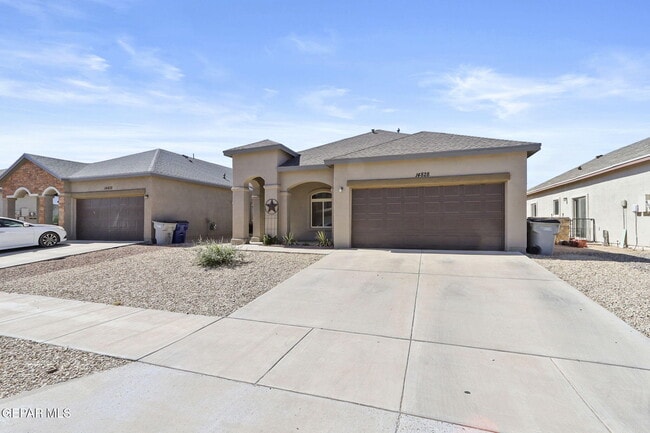 Building Photo - 14828 Tierra Escape Ave