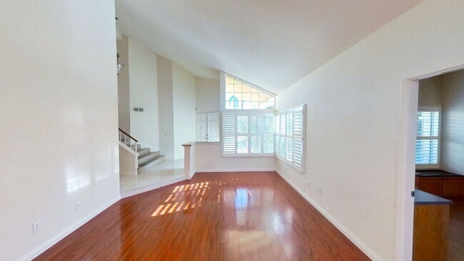 Foto del edificio - Large 4 Bedroom 3 Bathroom Home in Redlands!