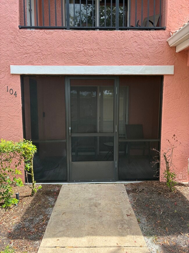 Foto del edificio - 150 SW Peacock Blvd