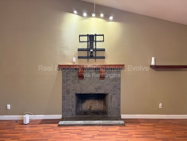 Building Photo - 16645 N 34th Dr