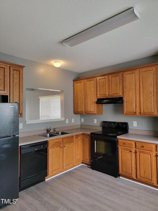 Foto del edificio - 3402 Sosa Rd