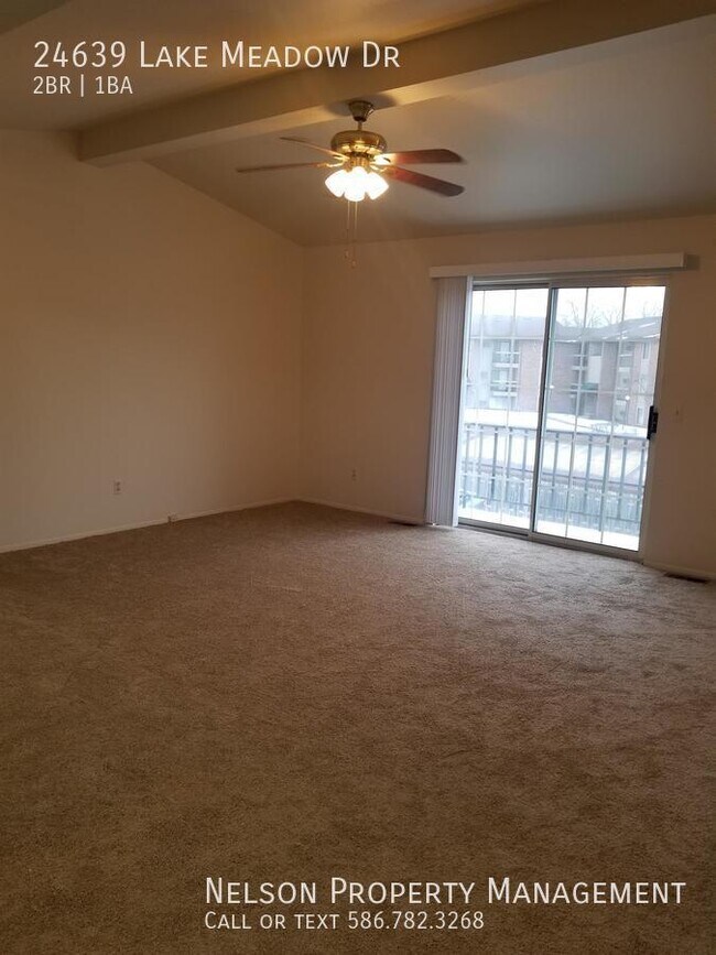 Foto del edificio - 24639 Lake Meadow Dr