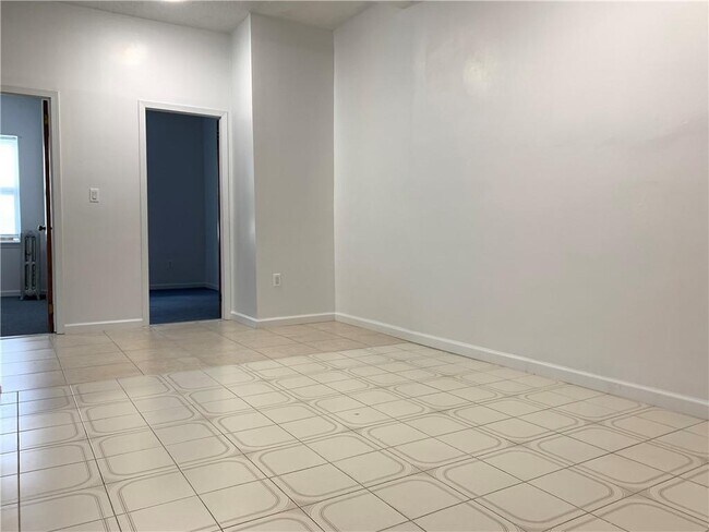 Foto del edificio - 1817 77th St