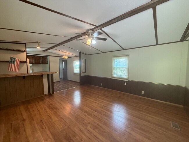 Foto del edificio - 2 Bedroom 2 Bath Mobile Home in Greeneville, TN