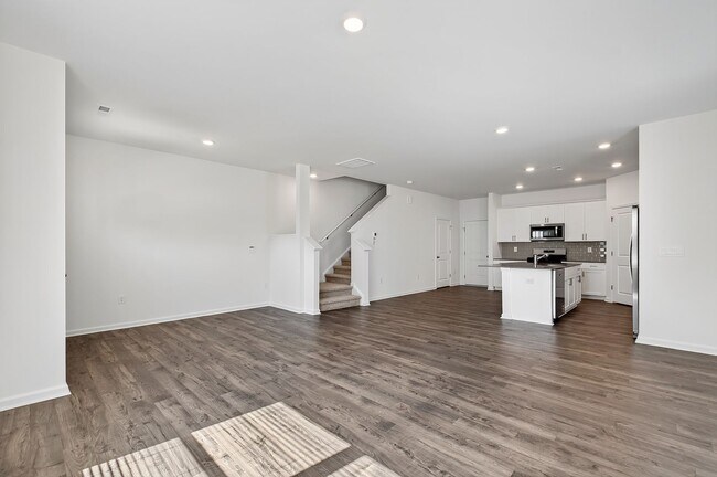 Foto del edificio - Brand-New End Unit Townhome in Townes at Anderson Farm!