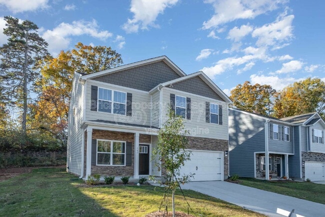 Foto del edificio - 142 Rustling Waters Dr