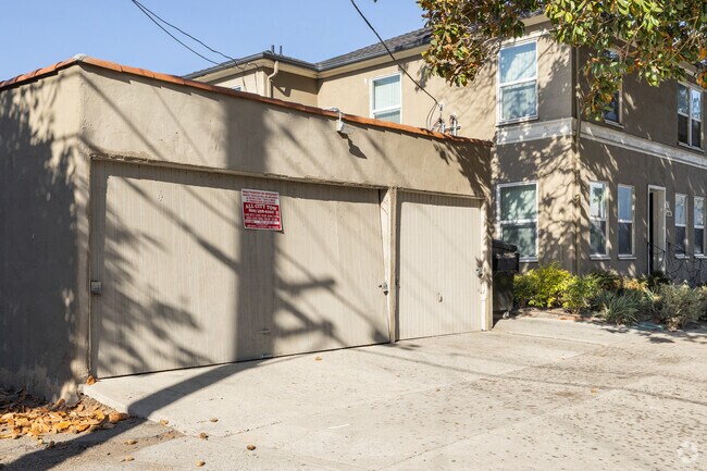 Garaje de Estacionamiento - Leimert Park