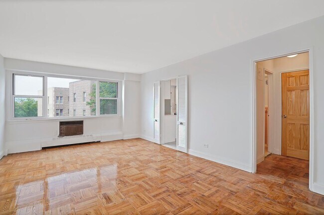 Foto del edificio - 1608 Ocean Pkwy