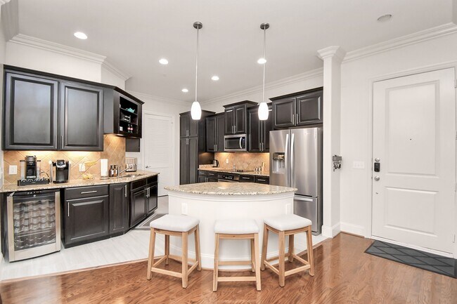 Foto del edificio - 2120 Kipling St