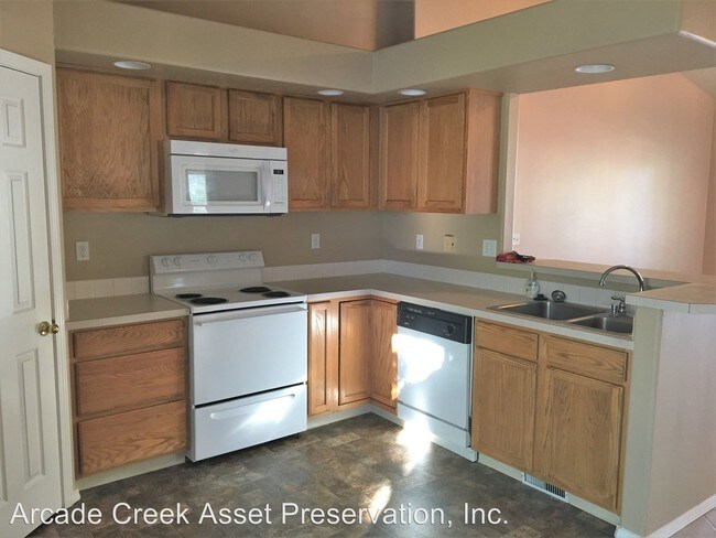 Building Photo - 4 br, 2 bath House - 12522 W Camas Drive