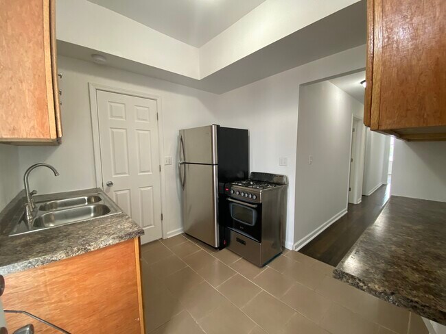 Foto del edificio - 1609 N Lawndale Ave