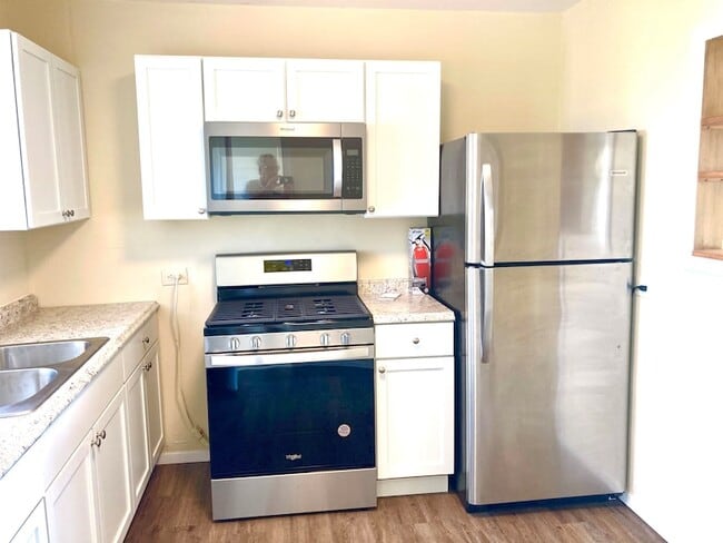 Building Photo - 703 W Ollie St