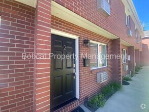 Building Photo - 2590 N Carson St