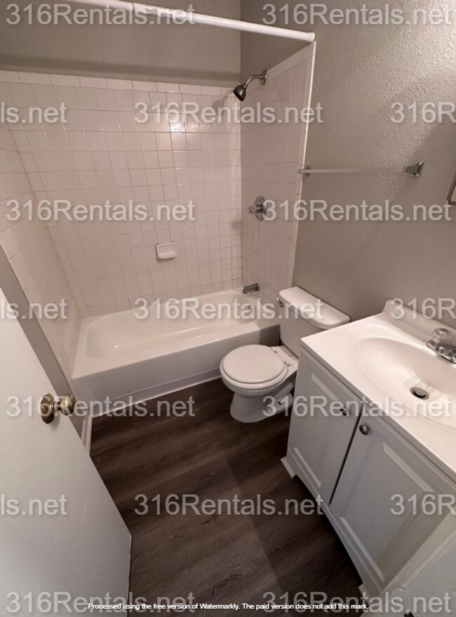 Foto del edificio - $675 - Accepting SECTION 8/ Housing Voucher 2 bedroom / 1 bathroom - Newly remodeled Apartment