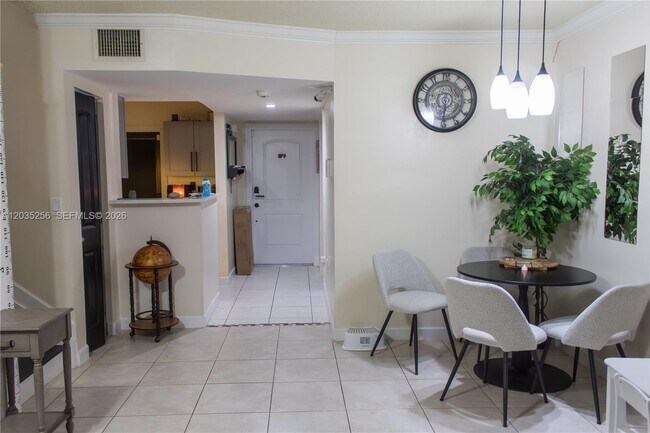 Foto del edificio - 7645 NW 38th Ct