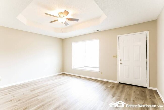 Foto del edificio - 2 Bed 1 Bath Duplex in Pleasant Hill!!  Av...