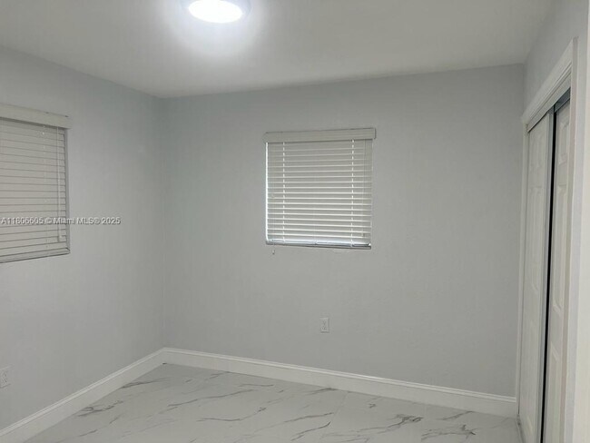 Foto del edificio - 11863 SW 213th St
