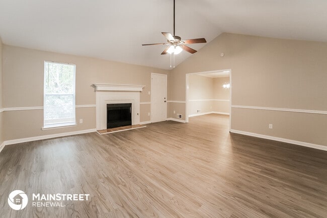 Building Photo - 510 Hillsdale Dr