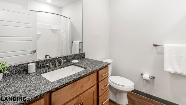 Building Photo - 302 13th St S