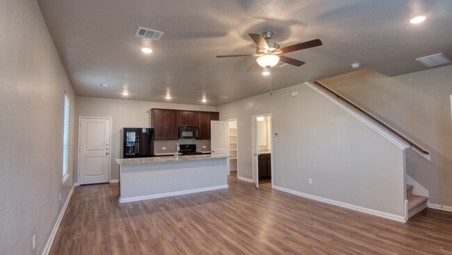 Building Photo - 4089 Cross Park Dr